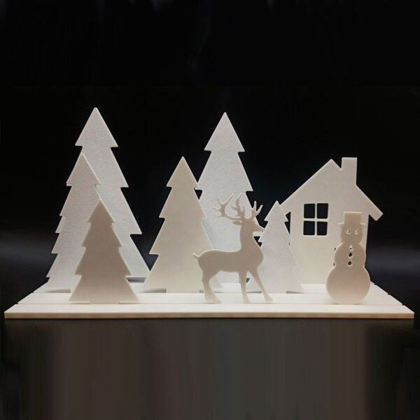 bela3 Božična dekoracija Hiška v gozdu